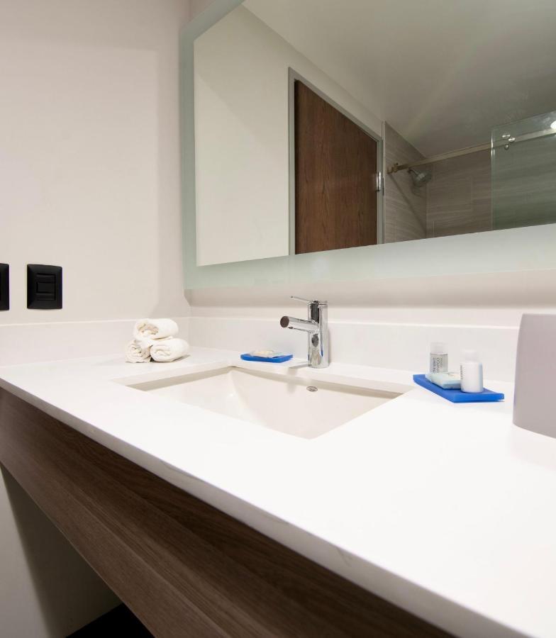 Holiday Inn Express - Guadalajara Vallarta Poniente By Ihg Zapopan Extérieur photo