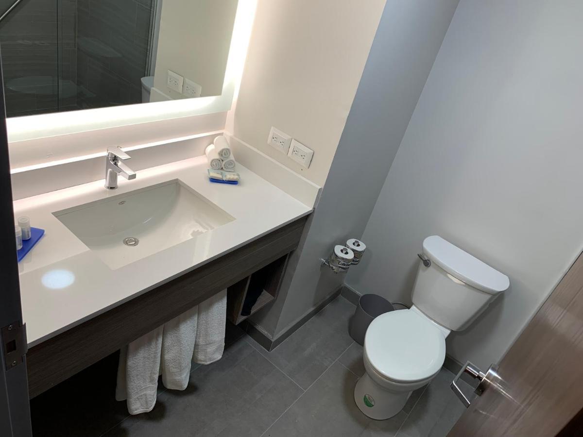 Holiday Inn Express - Guadalajara Vallarta Poniente By Ihg Zapopan Extérieur photo