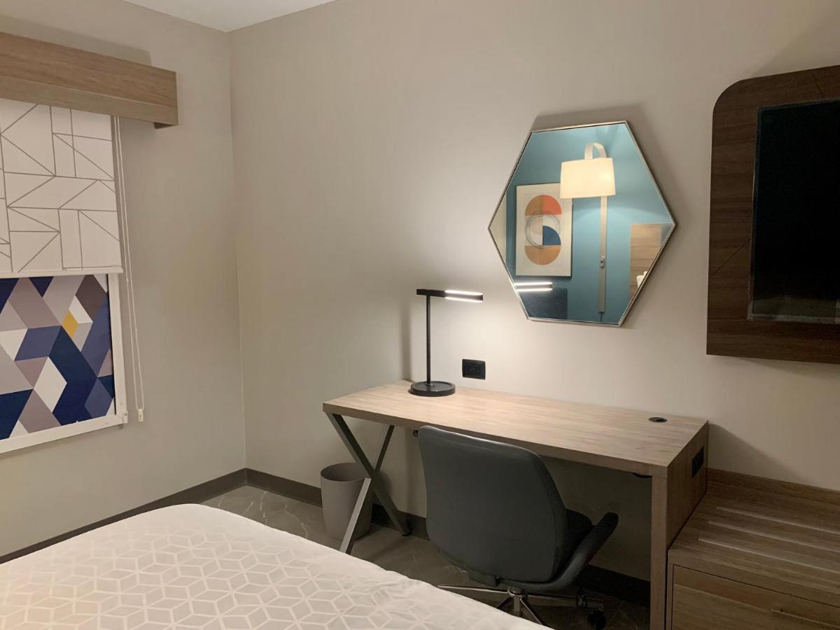 Holiday Inn Express - Guadalajara Vallarta Poniente By Ihg Zapopan Extérieur photo