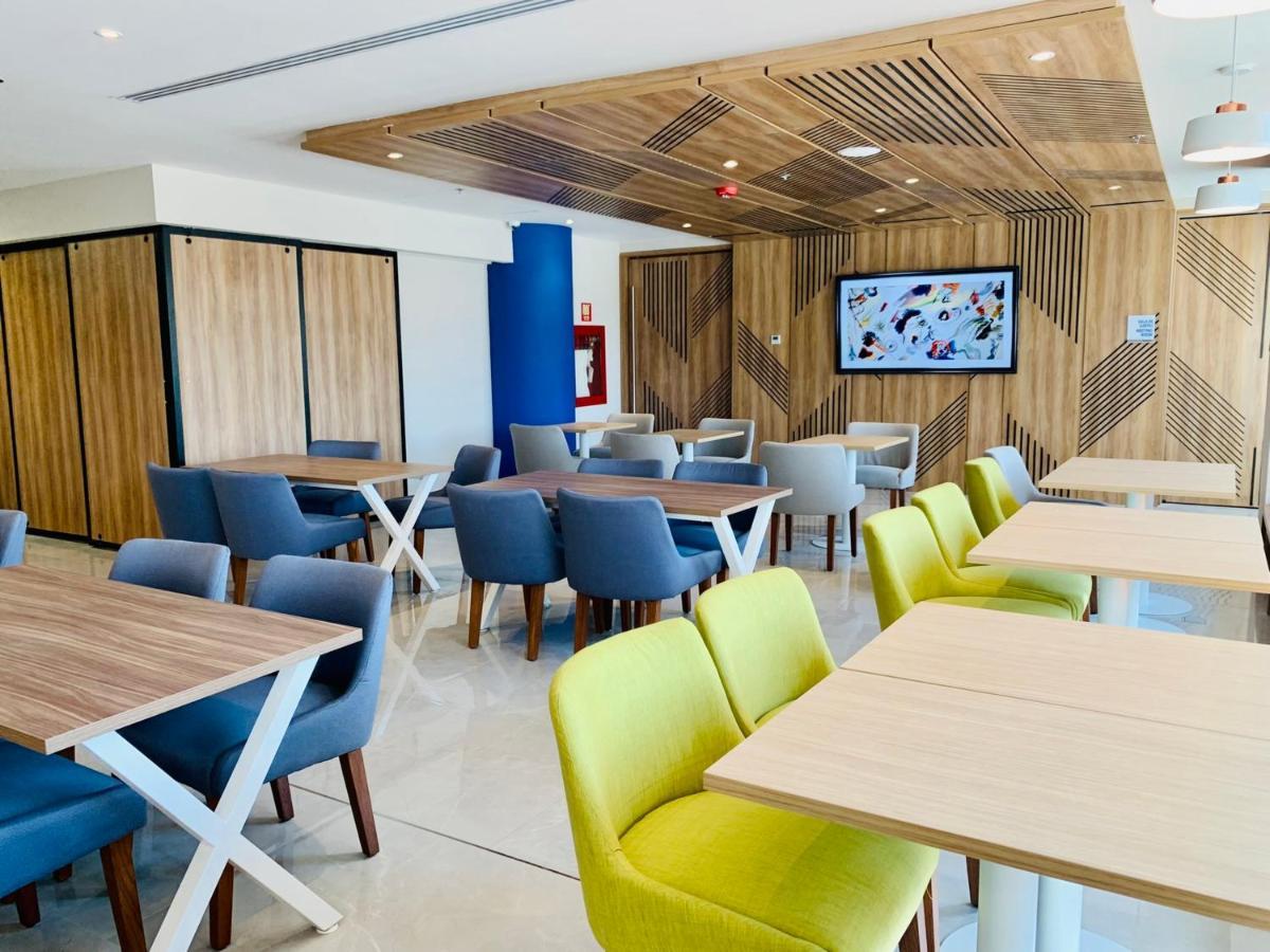 Holiday Inn Express - Guadalajara Vallarta Poniente By Ihg Zapopan Extérieur photo